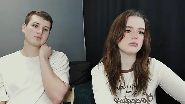 Pinku kitsune online show from March 2025 08:00:01 AM