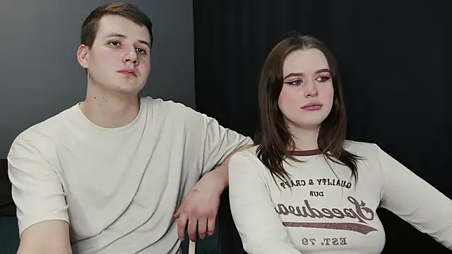 Pinku kitsune online show from March 2025 01:45:01 PM