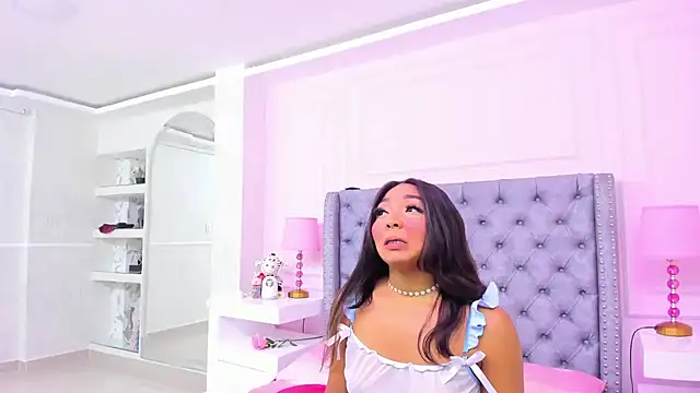 HaileeRoberts online show from September 2025 12:39:01 PM