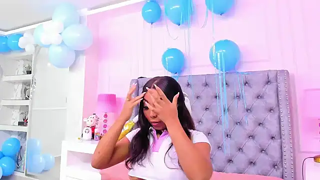 HaileeRoberts online show from October 2025 12:46:02 PM