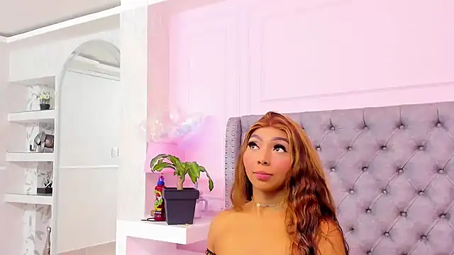 HaileeRoberts online show from April 2026 12:17:02 PM