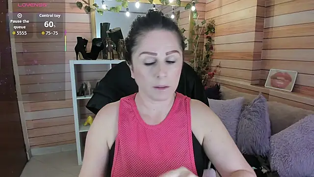 Snapshot of Victoria_collins_1 chatting on February 2026 11:19:01 AM Victoria collins 1 online show from February 2026 11:19:01 AM