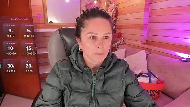 Snapshot of Victoria_collins_1 chatting on June 2026 10:20:01 AM Victoria collins 1 online show from June 2026 10:20:01 AM