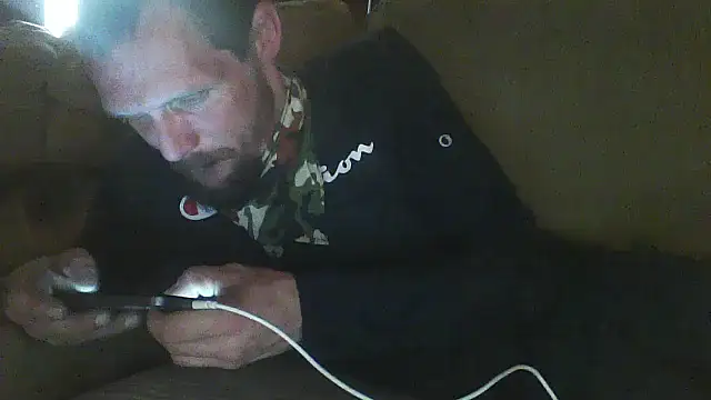 luke thighwalker2469 online show from December 2025 12:27:01 AM