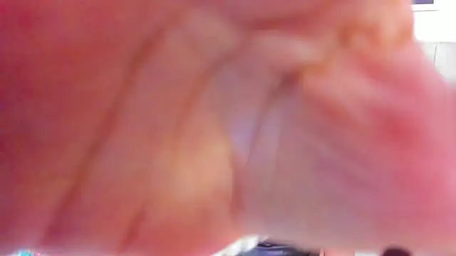 Konny May online show from November 2025 01:15:01 AM