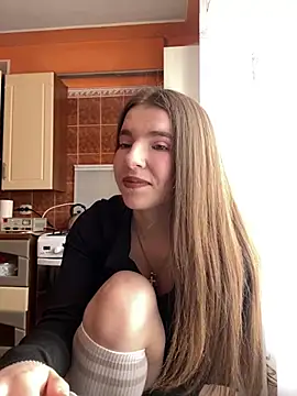 Snapshot of RoseMe_ chatting on March 2025 11:19:02 AM RoseMe online show from March 2025 11:19:02 AM