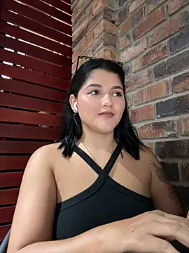 Snapshot of yey_bdsm chatting on February 2026 07:07:01 PM yey bdsm online show from February 2026 07:07:01 PM