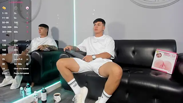 Cristopher strong online show from January 2025 12:21:01 PM