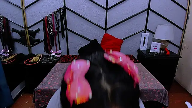 AlanaLuck online show from February 2025 12:11:02 PM