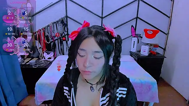 AlanaLuck online show from September 2025 12:43:01 AM