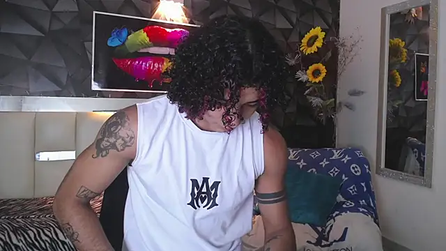 Demitryo online show from January 2025 04:47:02 AM