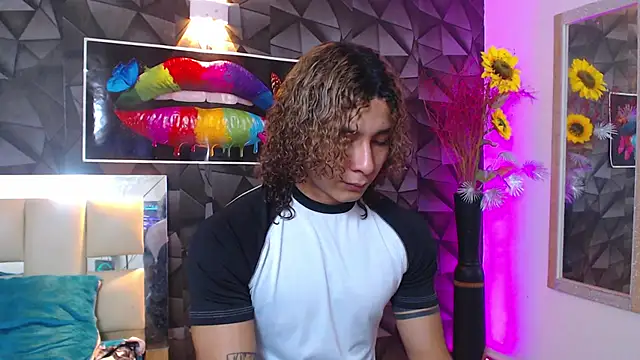 Demitryo online show from March 2025 03:09:02 AM