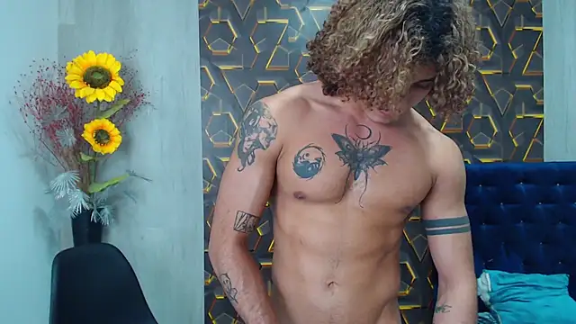 Demitryo online show from March 2025 05:41:02 AM