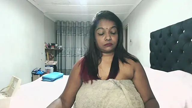 Indianmayaxoxo online show from October 2025 04:02:02 PM