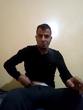 Snapshot of Bisex_activ19 chatting on January 2025 01:32:01 AM Bisex activ19 online show from January 2025 01:32:01 AM