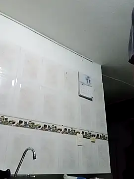 Snapshot of cazaperdidas chatting on October 2025 11:24:02 PM cazaperdidas online show from October 2025 11:24:02 PM