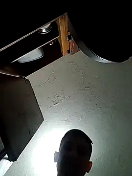 Snapshot of cazaperdidas chatting on October 2025 11:35:02 PM cazaperdidas online show from October 2025 11:35:02 PM