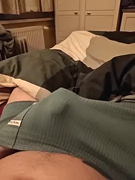 Snapshot of RandomGT chatting on November 2025 10:07:02 PM RandomGT online show from November 2025 10:07:02 PM