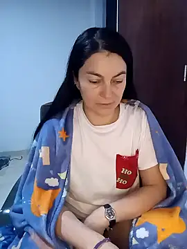 renata hot1 online show from February 2025 10:19:01 AM