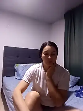 renata hot1 online show from March 2025 02:37:01 AM