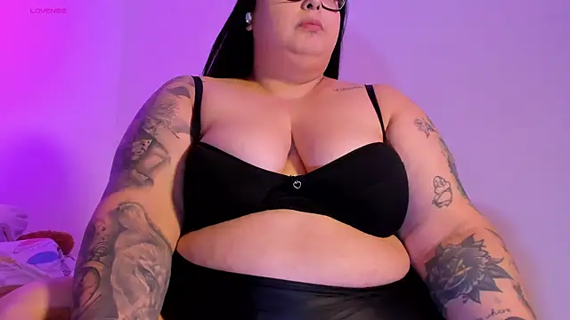 Apriilpeach  online show from December 2025 05:41:01 PM