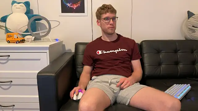 BlueEyedTallGuy94 online show from January 2025 04:44:02 AM