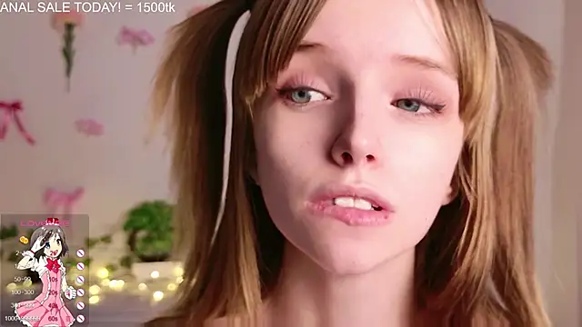 b4by LoL1 online show from March 2025 09:58:01 PM