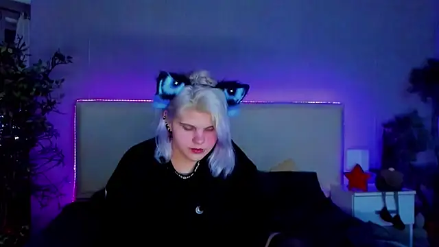 JoannLowe online show from January 2025 11:46:01 PM