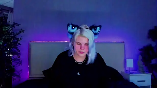 JoannLowe online show from January 2025 02:06:02 AM