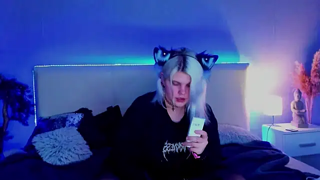 JoannLowe online show from March 2025 03:40:01 AM