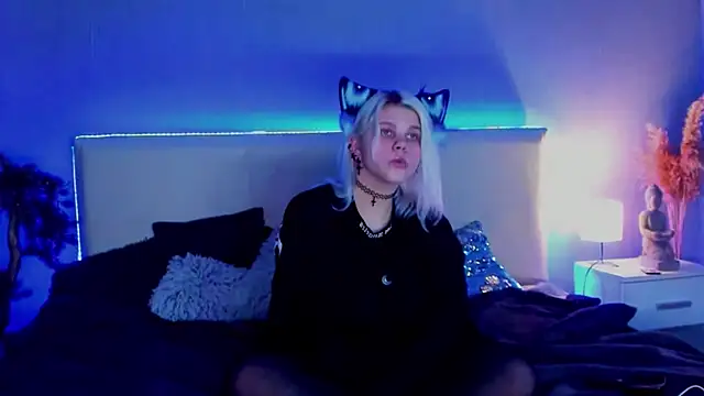 JoannLowe online show from March 2025 11:36:02 PM