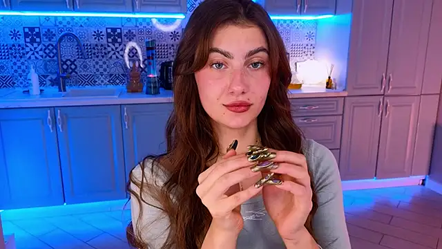 Snapshot of tomorrows_day chatting on September 2025 09:18:01 PM tomorrows day online show from September 2025 09:18:01 PM