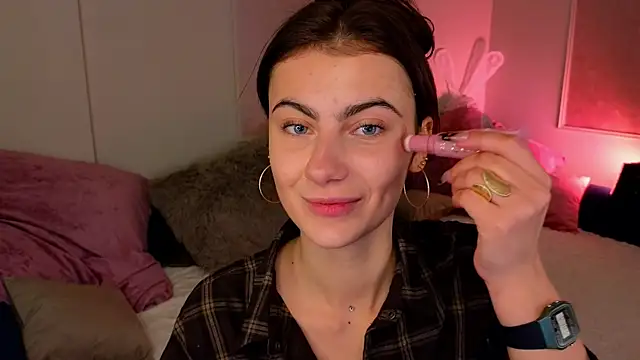 Snapshot of tomorrows_day chatting on October 2025 09:30:01 PM tomorrows day online show from October 2025 09:30:01 PM