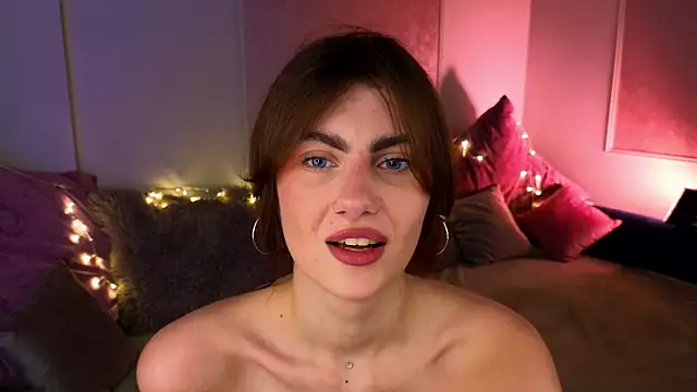 Snapshot of tomorrows_day chatting on November 2025 09:52:02 PM tomorrows day online show from November 2025 09:52:02 PM