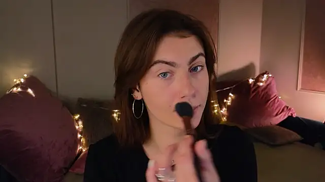 Snapshot of tomorrows_day chatting on November 2025 09:17:01 PM tomorrows day online show from November 2025 09:17:01 PM