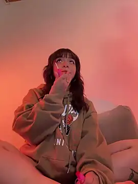 Ashley Chriss online show from December 2024 05:01:01 AM