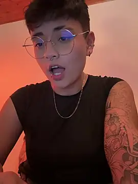 Ashley Chriss online show from January 2025 06:42:01 AM