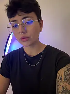 Ashley Chriss online show from March 2025 11:03:01 AM