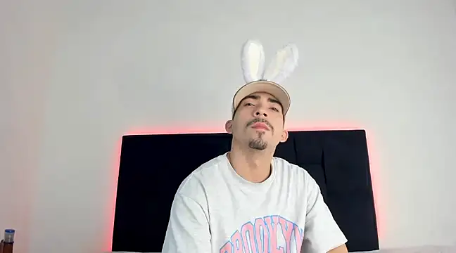 Dalejandr0 online show from February 2025 02:35:01 AM