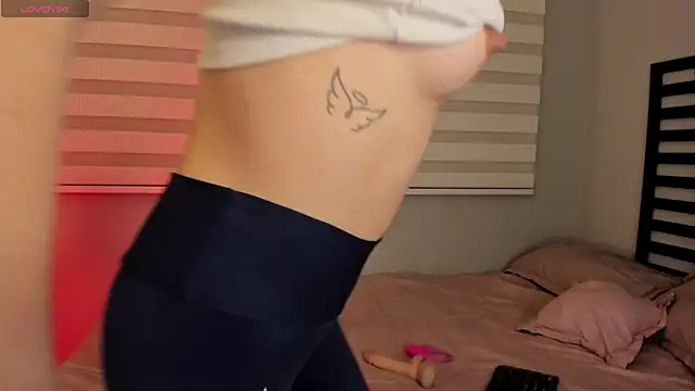 Catyloves online show from September 2025 11:39:02 PM