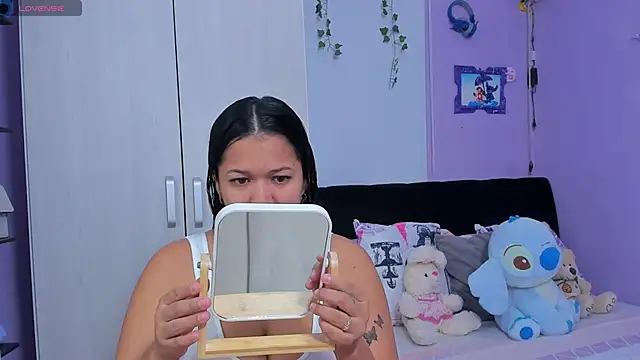 sara mendez2 online show from September 2025 12:02:02 AM