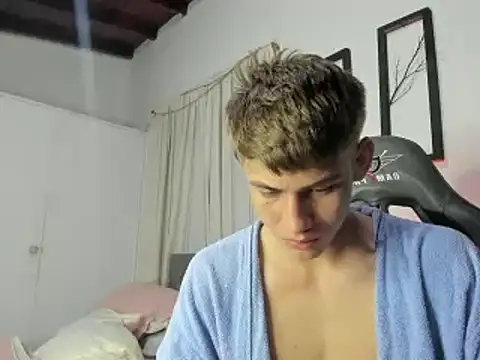 Snapshot of miguel_hz chatting on January 2025 11:55:02 PM miguel hz online show from January 2025 11:55:02 PM