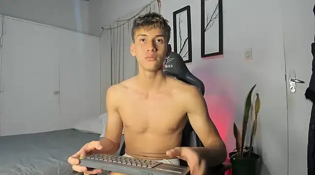 Snapshot of miguel_hz chatting on February 2025 12:42:01 AM miguel hz online show from February 2025 12:42:01 AM