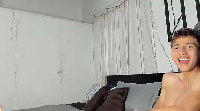 Snapshot of miguel_hz chatting on February 2025 09:59:01 PM miguel hz online show from February 2025 09:59:01 PM