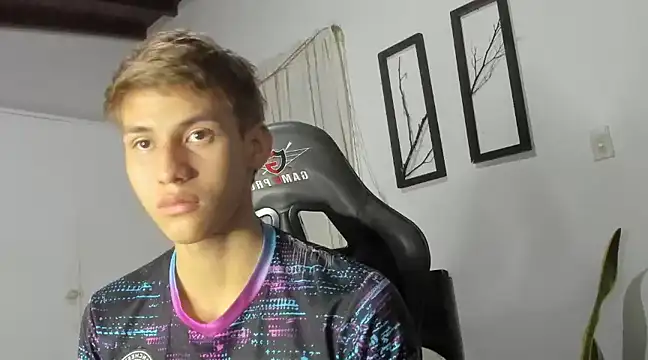 Snapshot of miguel_hz chatting on February 2025 12:14:01 AM miguel hz online show from February 2025 12:14:01 AM