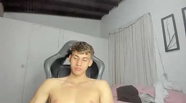 Snapshot of miguel_hz chatting on March 2025 07:54:02 PM miguel hz online show from March 2025 07:54:02 PM