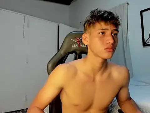 Snapshot of miguel_hz chatting on March 2025 11:06:01 PM miguel hz online show from March 2025 11:06:01 PM