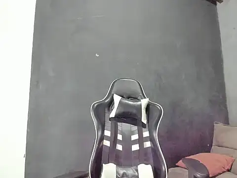 Snapshot of miguel_hz chatting on March 2025 08:54:02 PM miguel hz online show from March 2025 08:54:02 PM