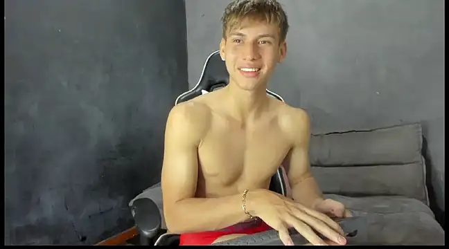 Snapshot of miguel_hz chatting on March 2025 01:00:02 AM miguel hz online show from March 2025 01:00:02 AM