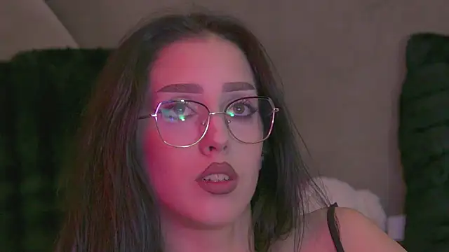 AishaHummer online show from November 2025 08:29:01 PM